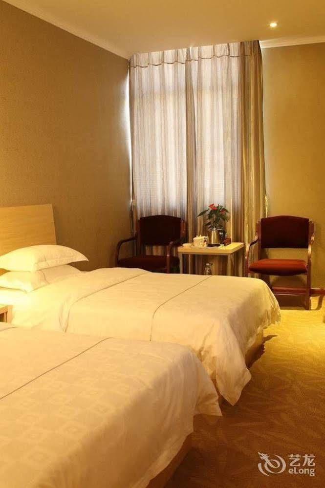Jinyan Hotel Guangzhou Exterior photo