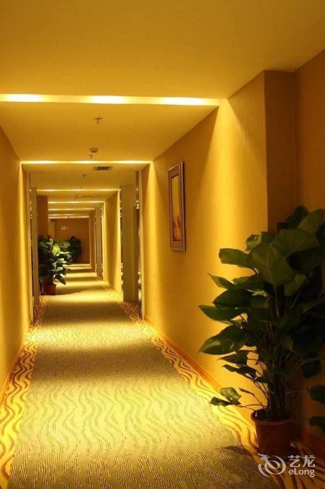 Jinyan Hotel Guangzhou Exterior photo